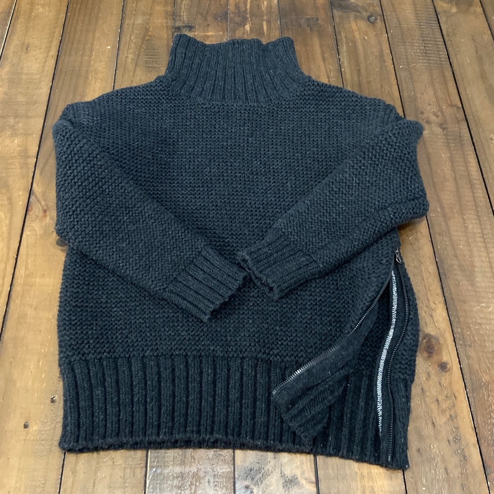 Lululemon Karma Kurmasana Chunky Knit Merino Wool Turtleneck Sweater Black 2